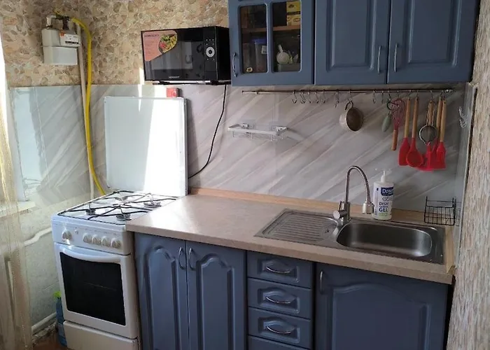 2-room Daily Hourly On Tinystia *